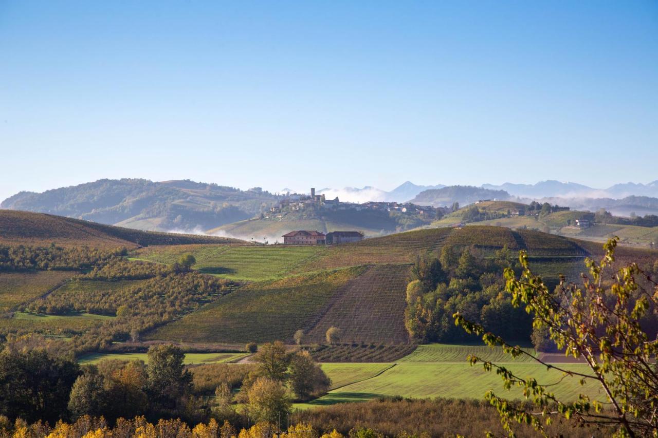 Villaggio Narrante - Cascina Galarej Serralunga d'Alba Dış mekan fotoğraf