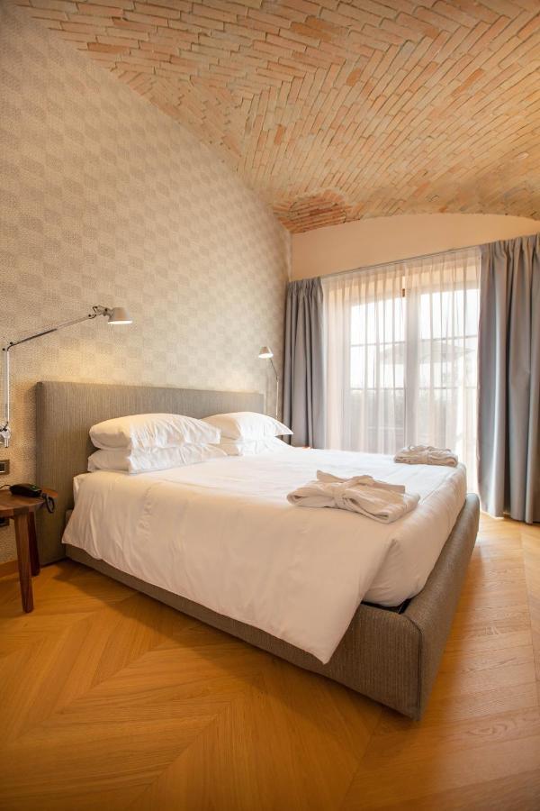 Villaggio Narrante - Cascina Galarej Serralunga d'Alba Dış mekan fotoğraf
