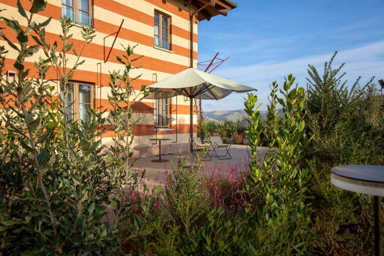 Villaggio Narrante - Cascina Galarej Serralunga d'Alba Dış mekan fotoğraf