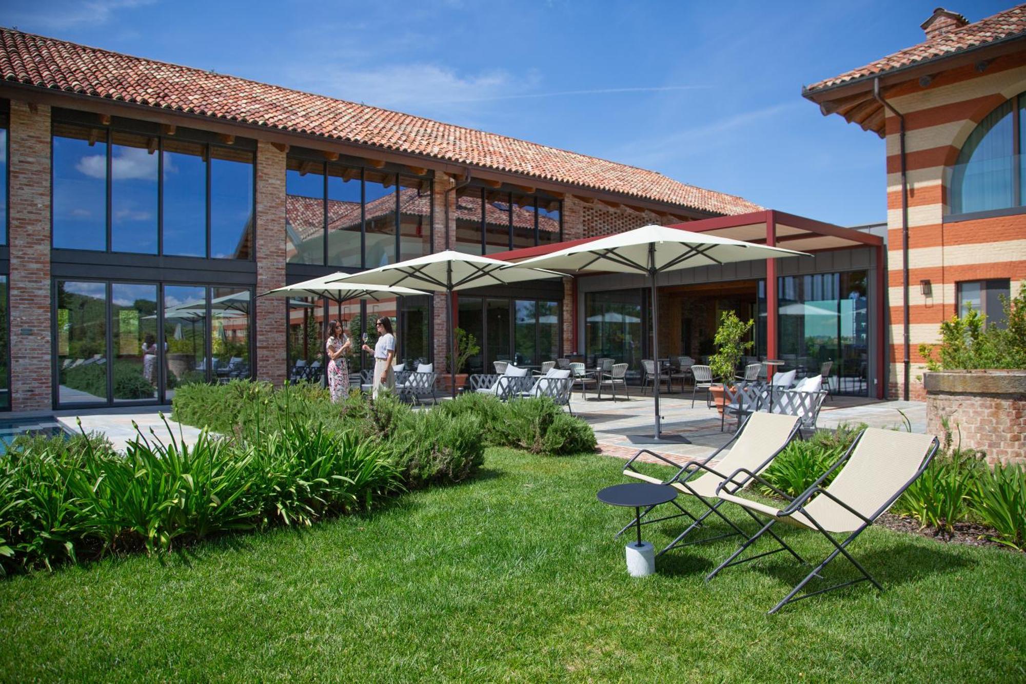 Villaggio Narrante - Cascina Galarej Serralunga d'Alba Dış mekan fotoğraf